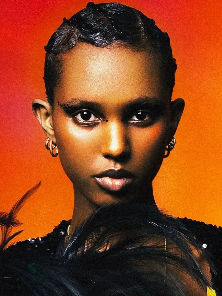 Naomi Bella — portrait