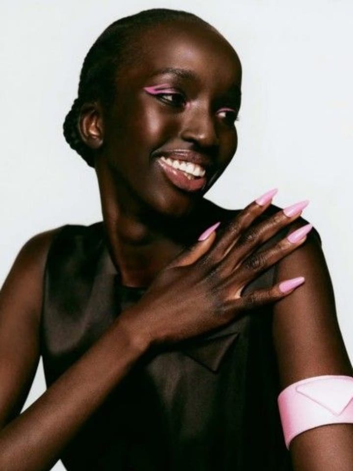 Nyaueth Riam — portrait