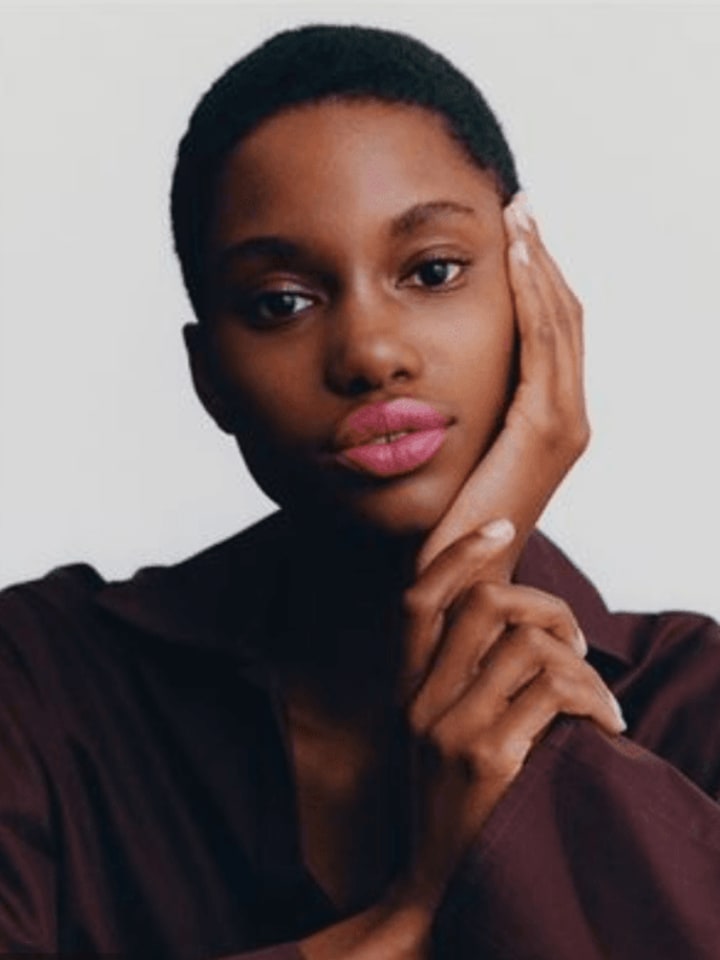 Tara Falla — portrait