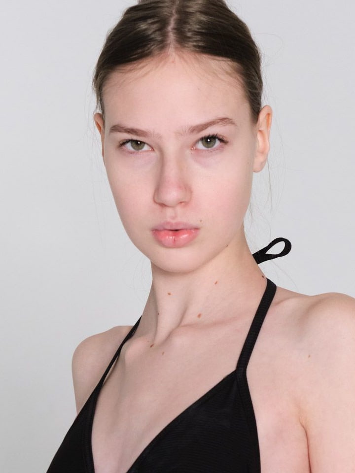Carina Antal — portrait