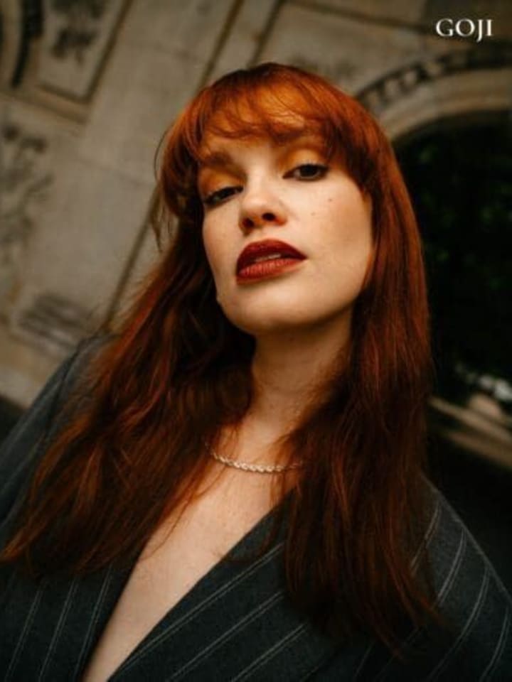 Catherine L — portrait