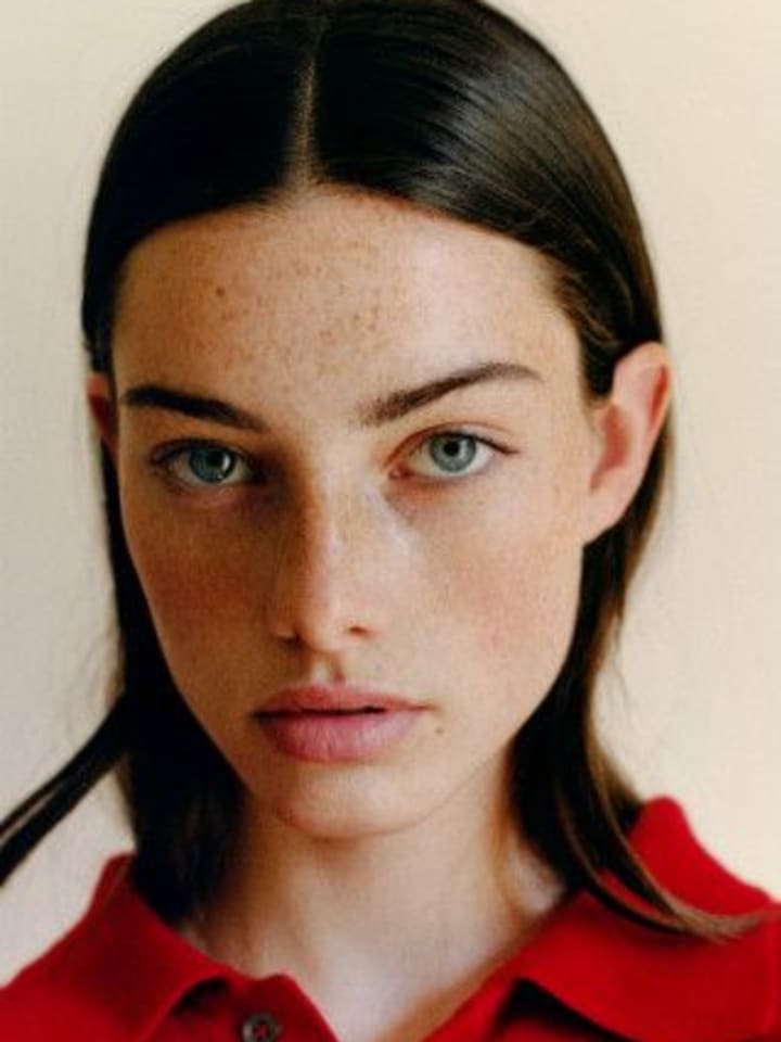 Chloe Coutau — portrait