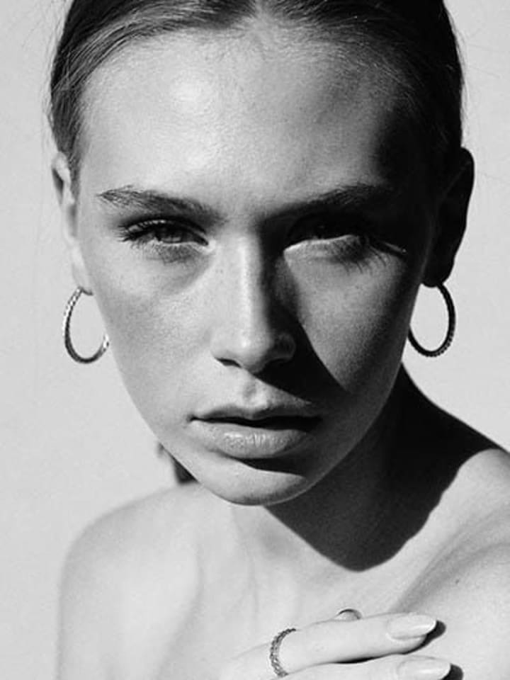 Emily B — portrait