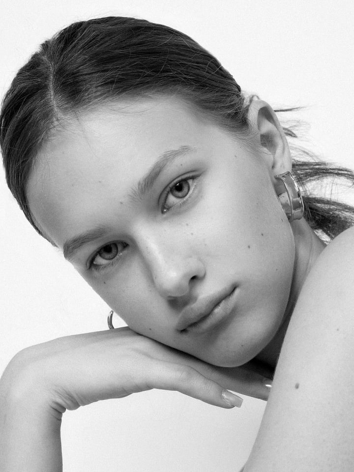 Gustė B — portrait