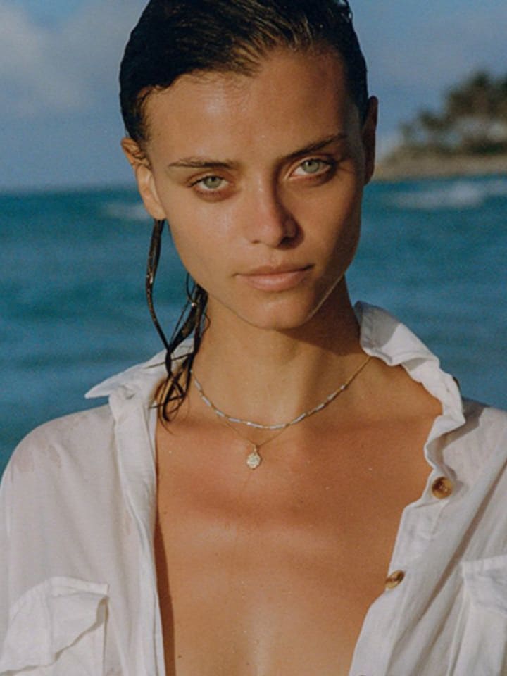 Lais Oliviera — portrait