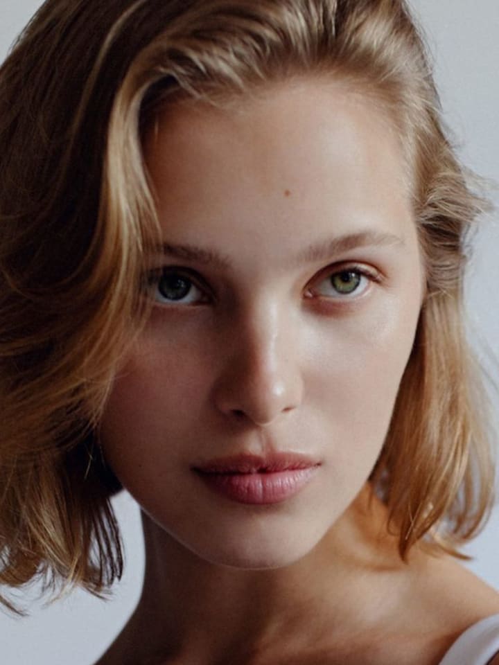 Laura Oganessian — portrait