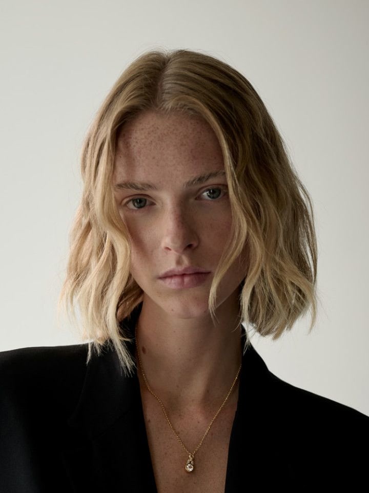 Mia Van Antwerpen — portrait