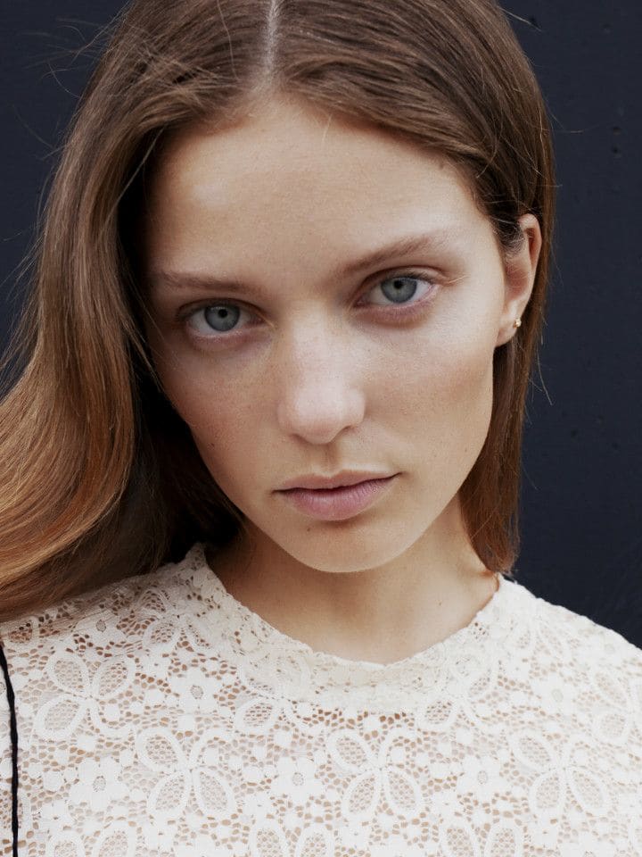 Olivia Jonasz — portrait