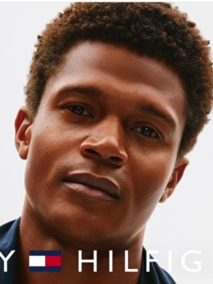 O'Shea Robertson — portrait