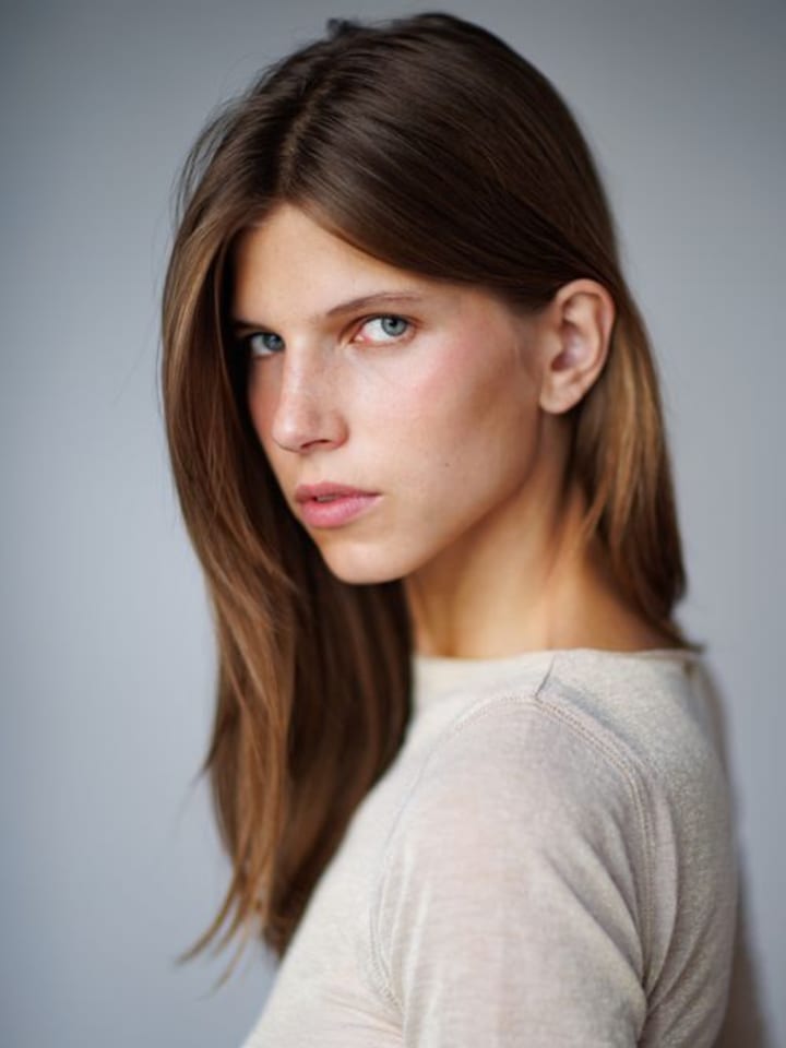 Karen Waage — portrait