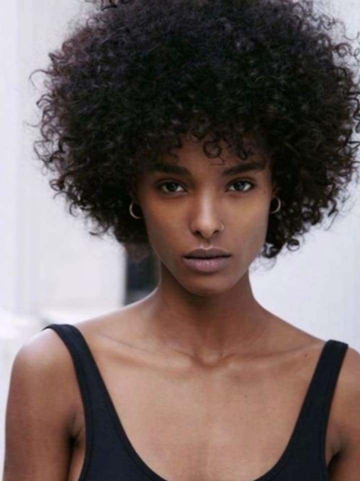Malika Louback — portrait