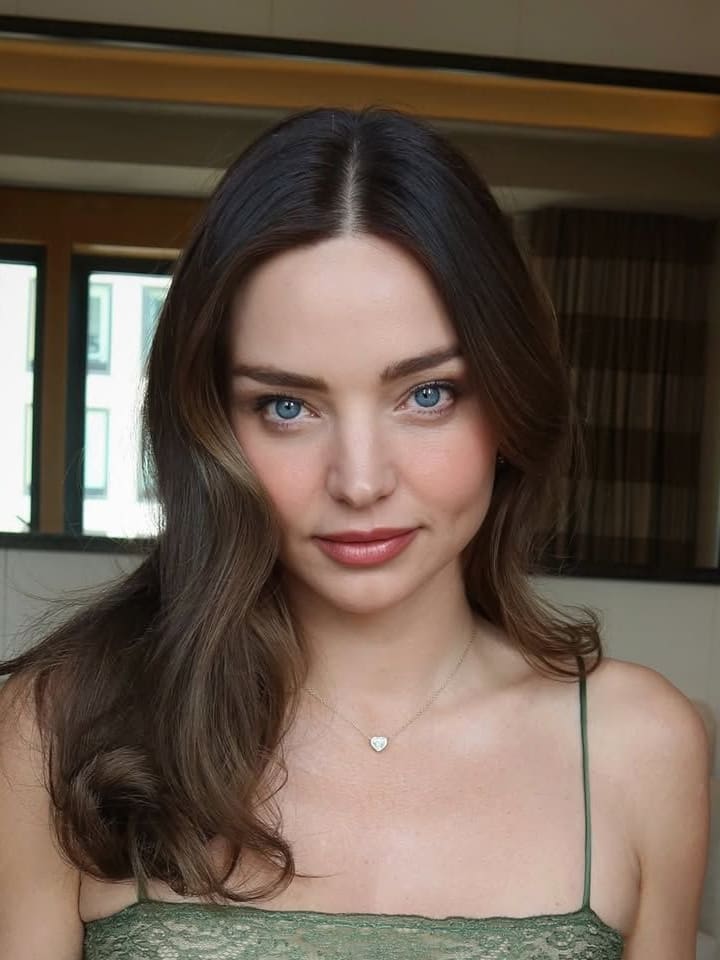 Miranda Kerr — portrait