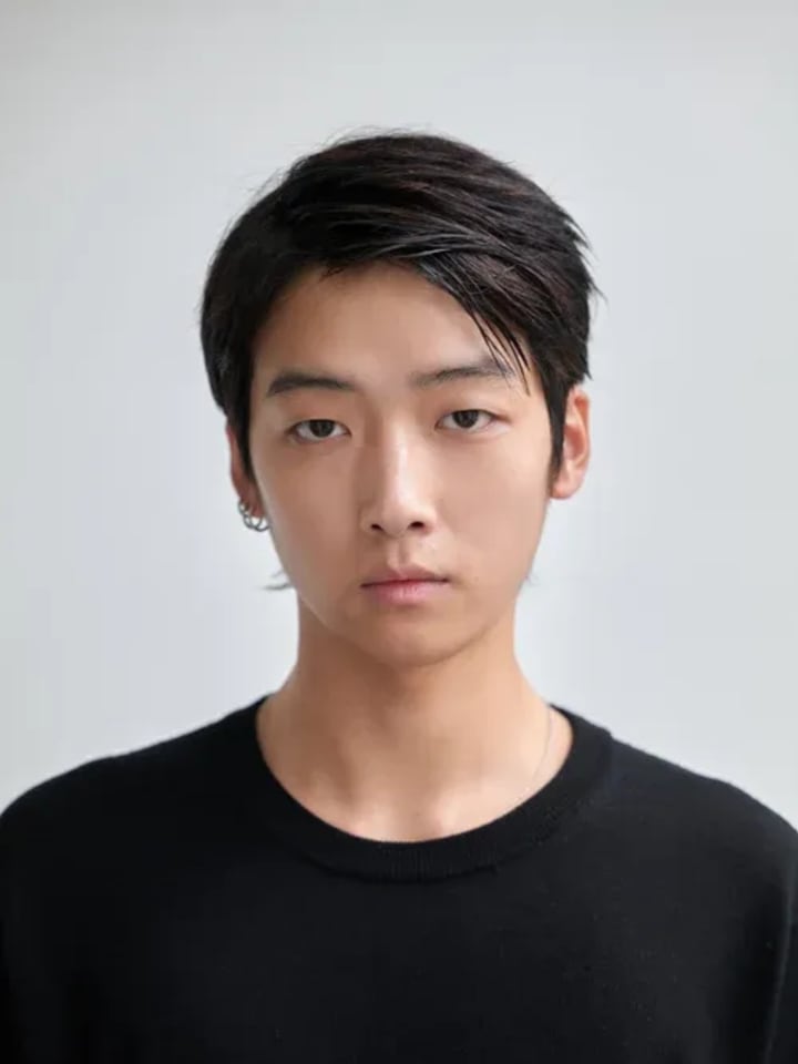 Yang Yu — portrait