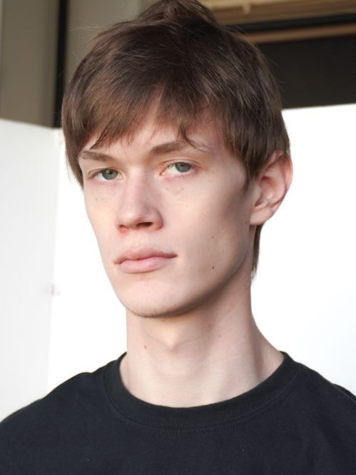 Hampton Webb — portrait