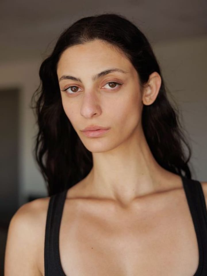 Mya Ghorbani — portrait
