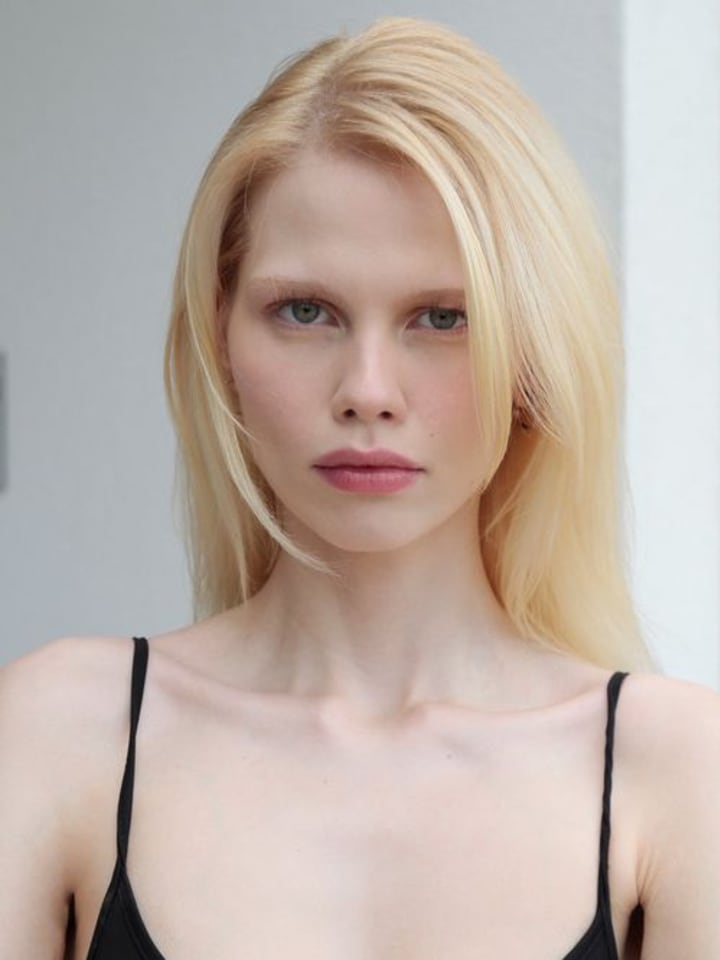 Lola Gleich — portrait