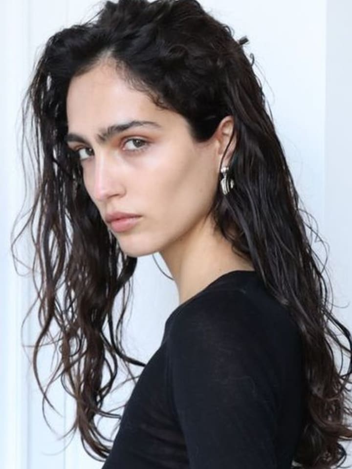 Sara Caballero — portrait