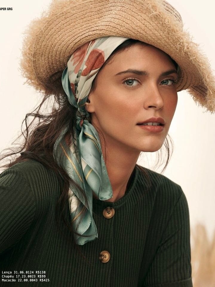 Thais Oliveira — portrait