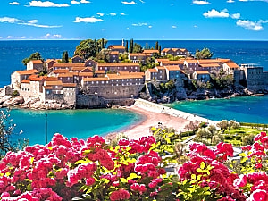 Tirana: Day Tour to Montenegro, Budva and Sveti Stefan