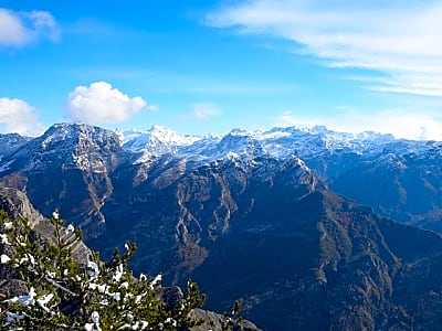 Hum Orahovski and Grlo Sokolovo Hiking Tour