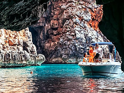 Blue Cave & Perast Private Boat Tour from Herceg Novi (3h 30min)