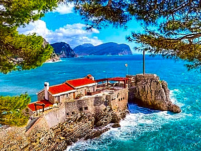 Dawn Of The City-state: Budva, Sveti Stefan, Bar, Petrovac 1 Day Tour