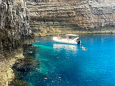 Private Half Day Boat Sazani Island & Haxhi Aliu Cave