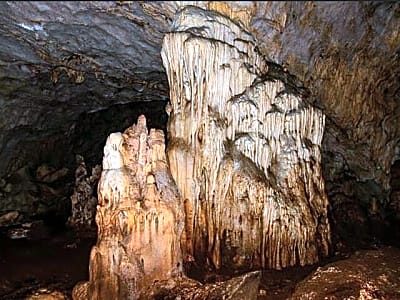 Private Tour in Cave of Pellumbas