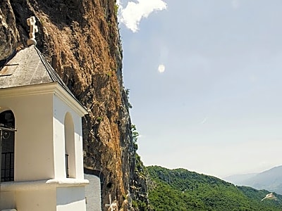 Private transfer from Podgorica to Ostrog monastery (minivan)