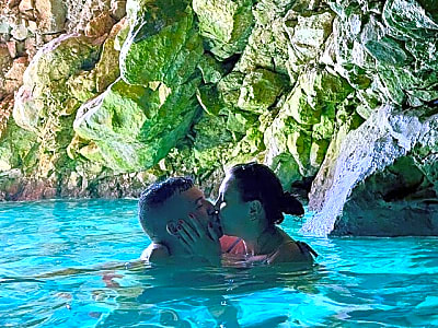 Blue Gem Cave and Grama Bay Speedboat Tour from Vlore