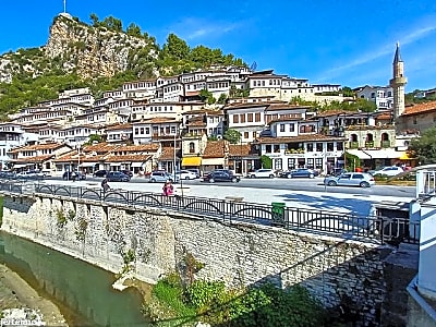From Tirana: Berat City UNESCO site and Belshi Lake Private Tour