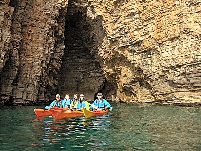 Budva: Winter Sea Kayak Tour to Caves & St Nicholas Island