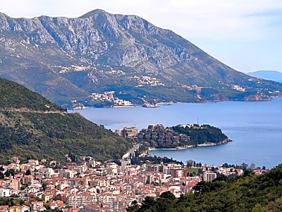 Private Tour of Budva's Hidden Hills, Monastery and Waterfall