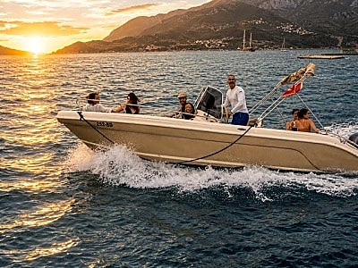 Budva Riviera Speedboat Tour (group tour,2h)