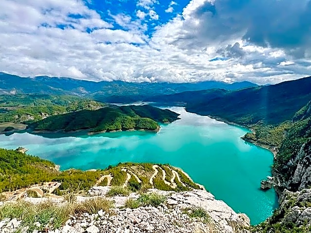 From Tirana: Bovilla Lake and Gamti Mountain hike