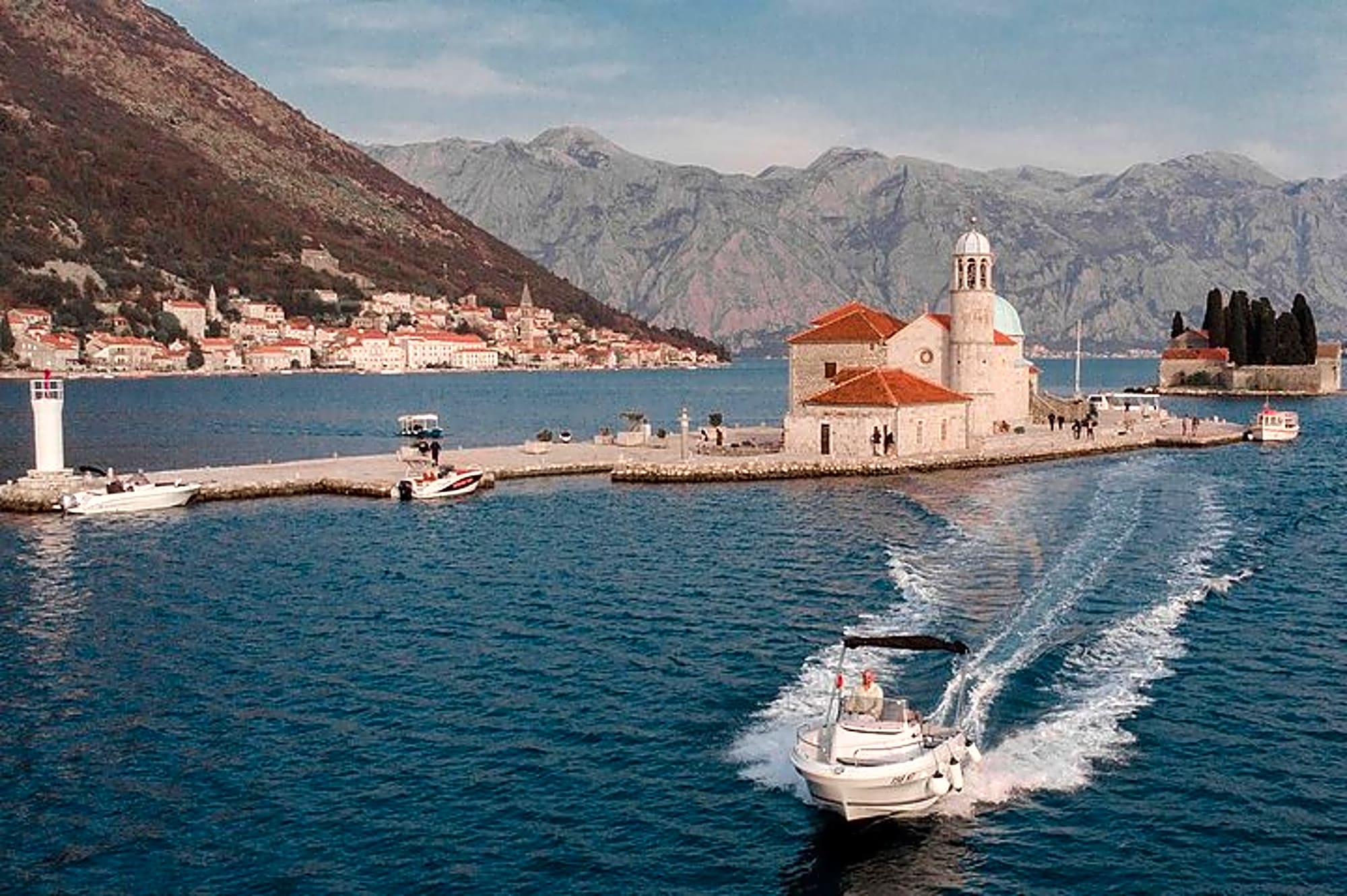 Personalized private speed boat tour - Image 1