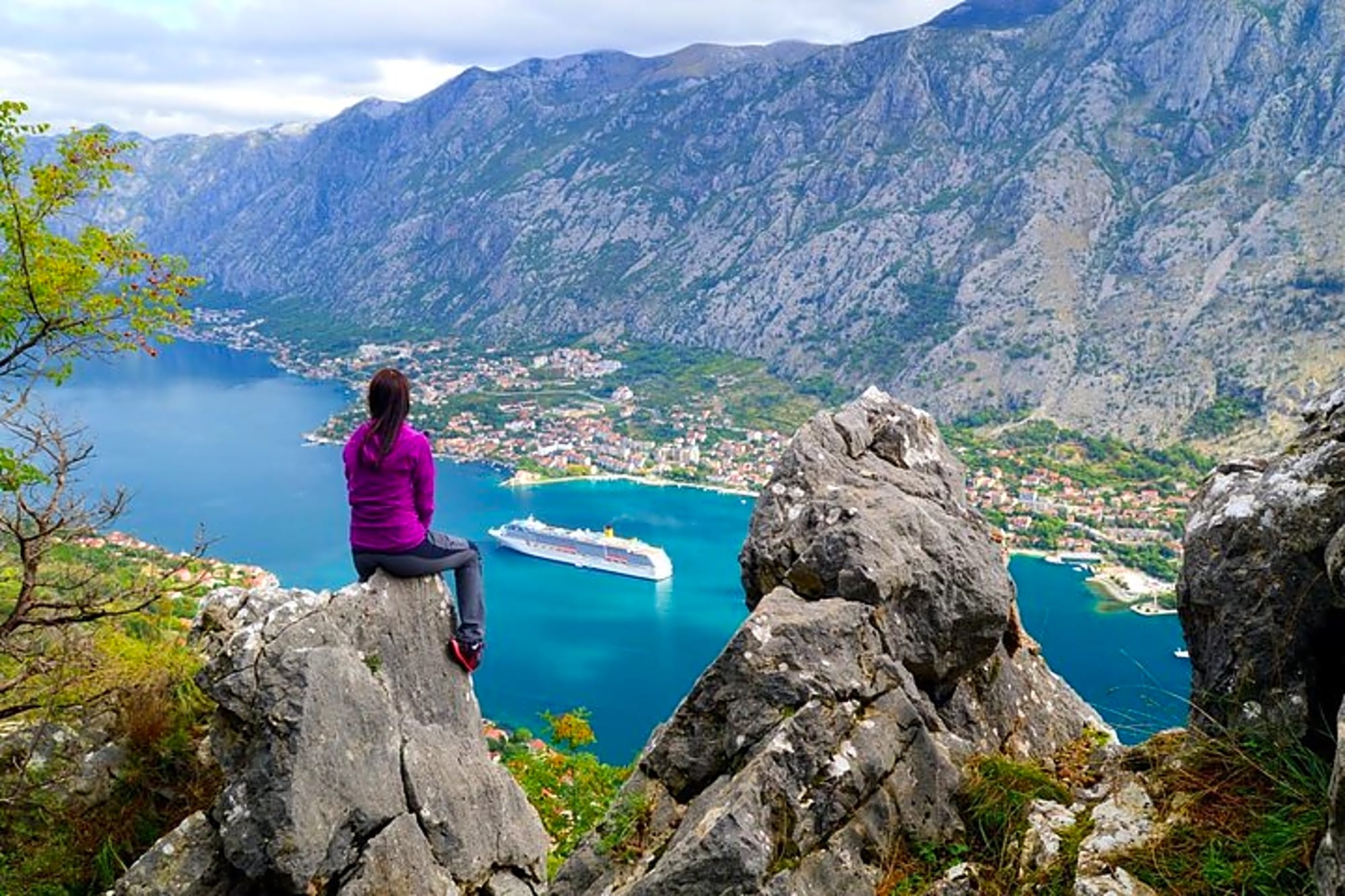 Hiking Vrmac peninsula with panoramic view on Kotor bay - Image 1