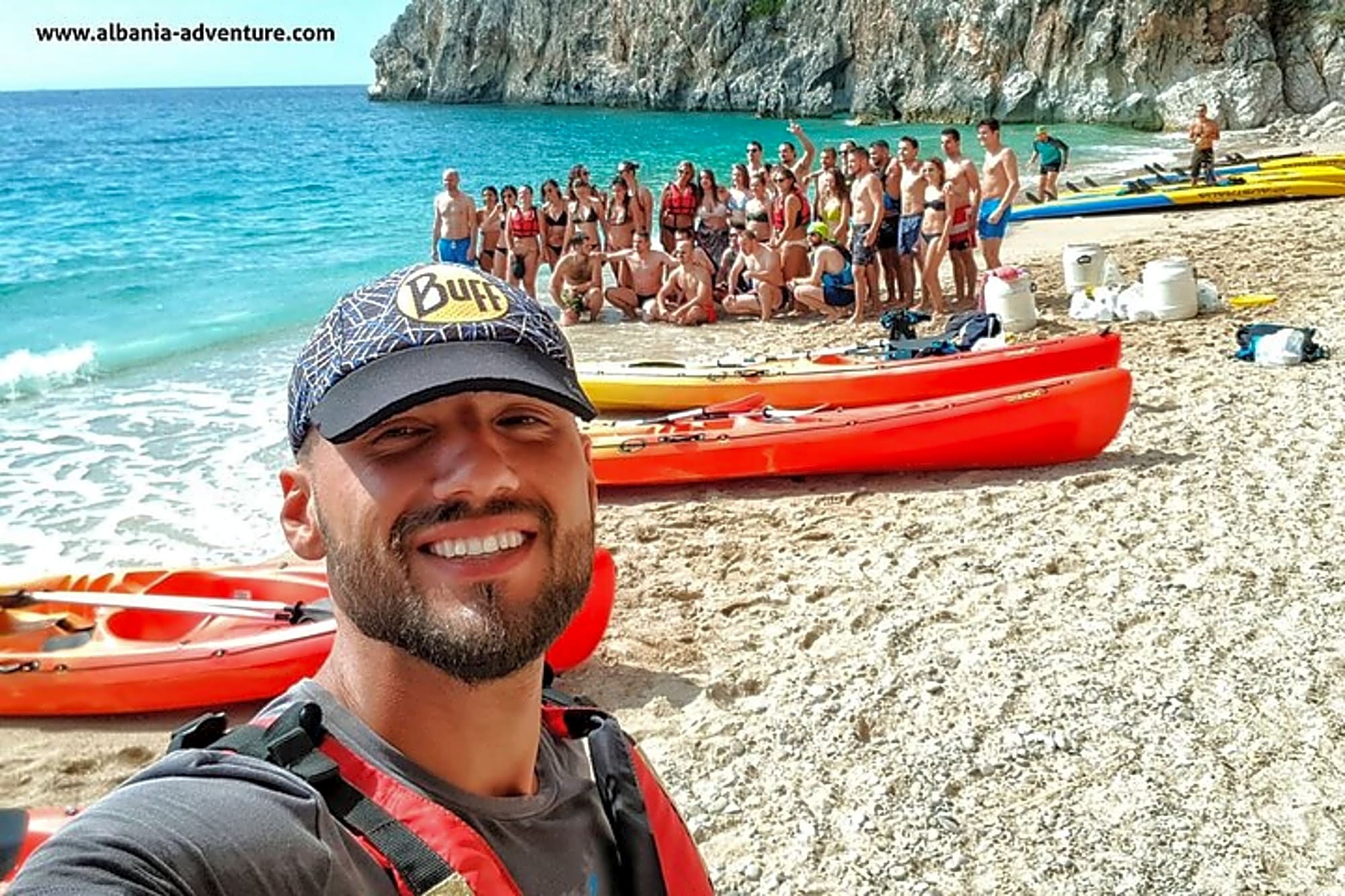 Kayak day in the coastline - Image 1