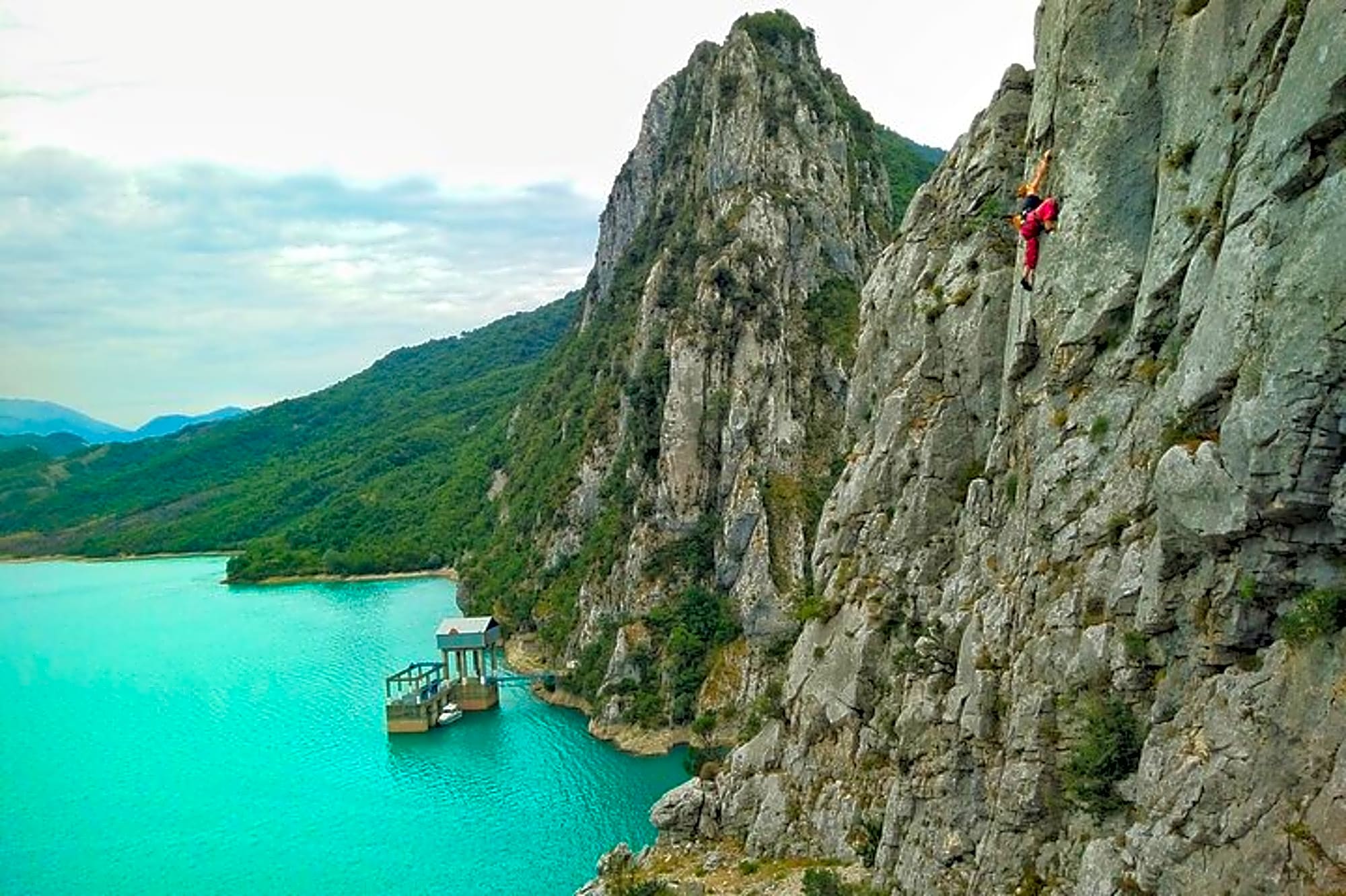 Private Climbing Belayer Experience - Image 1