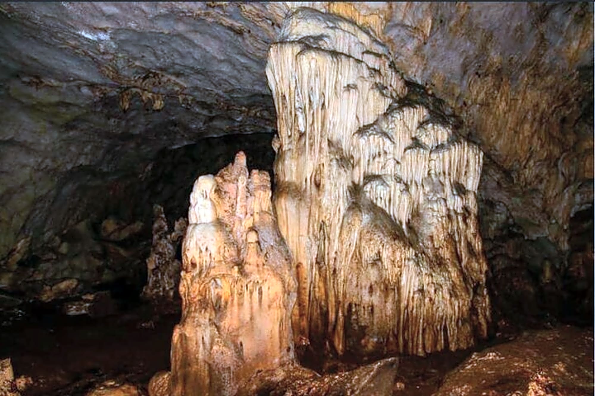 Private Tour in Cave of Pellumbas - Image 1