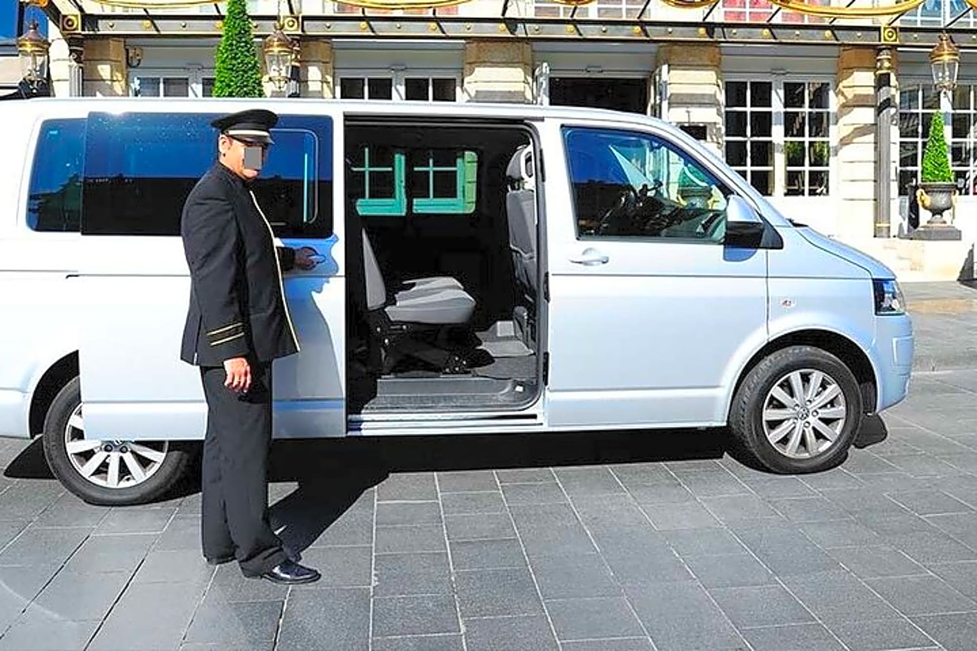 Private Transfer from Podgorica hotels to Kotor Cruise Port - Image 1