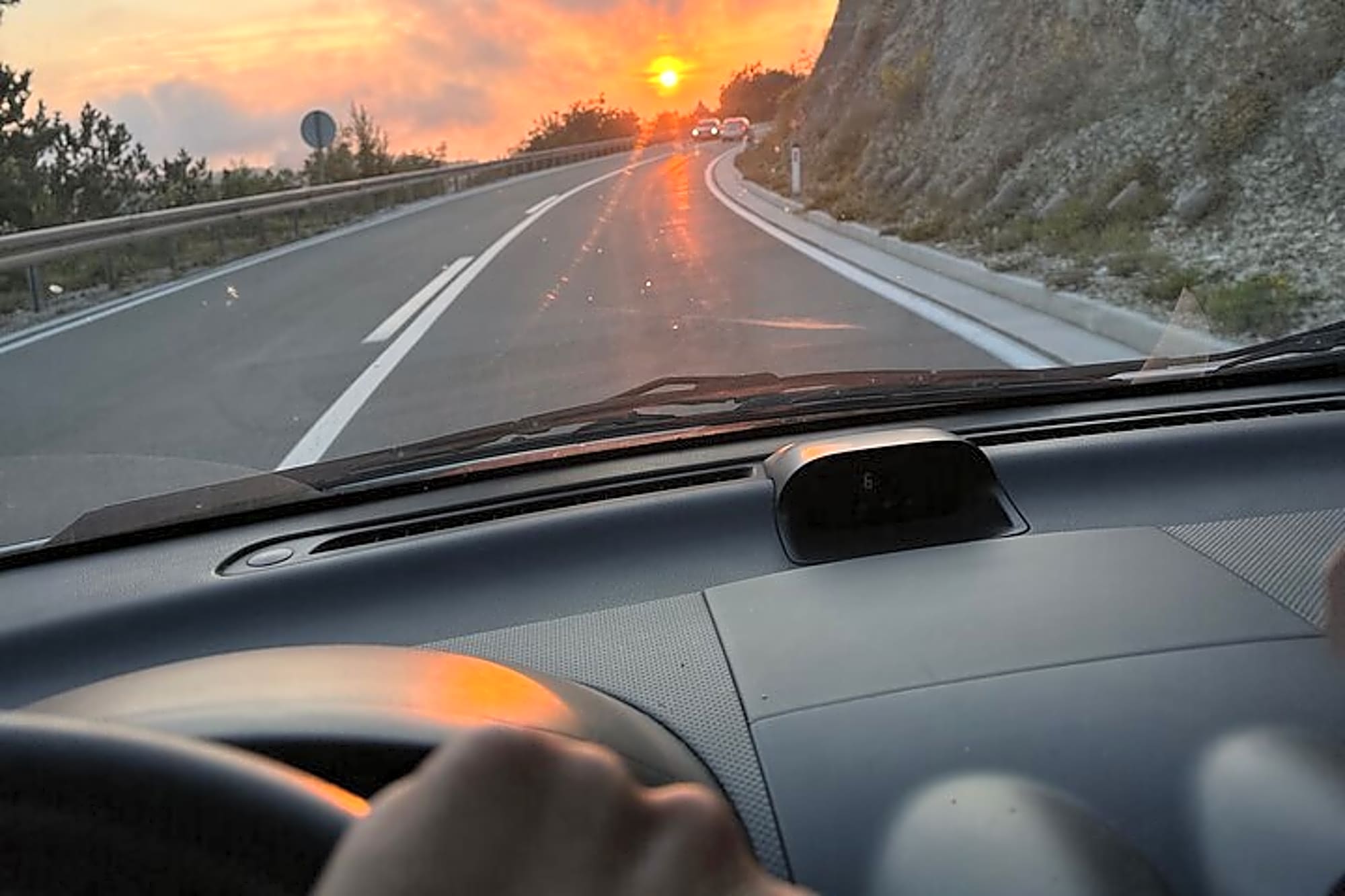 AIRPORT TRANSFER Montenegro Budva Tivat Podgorica Kotor Perast - Image 1