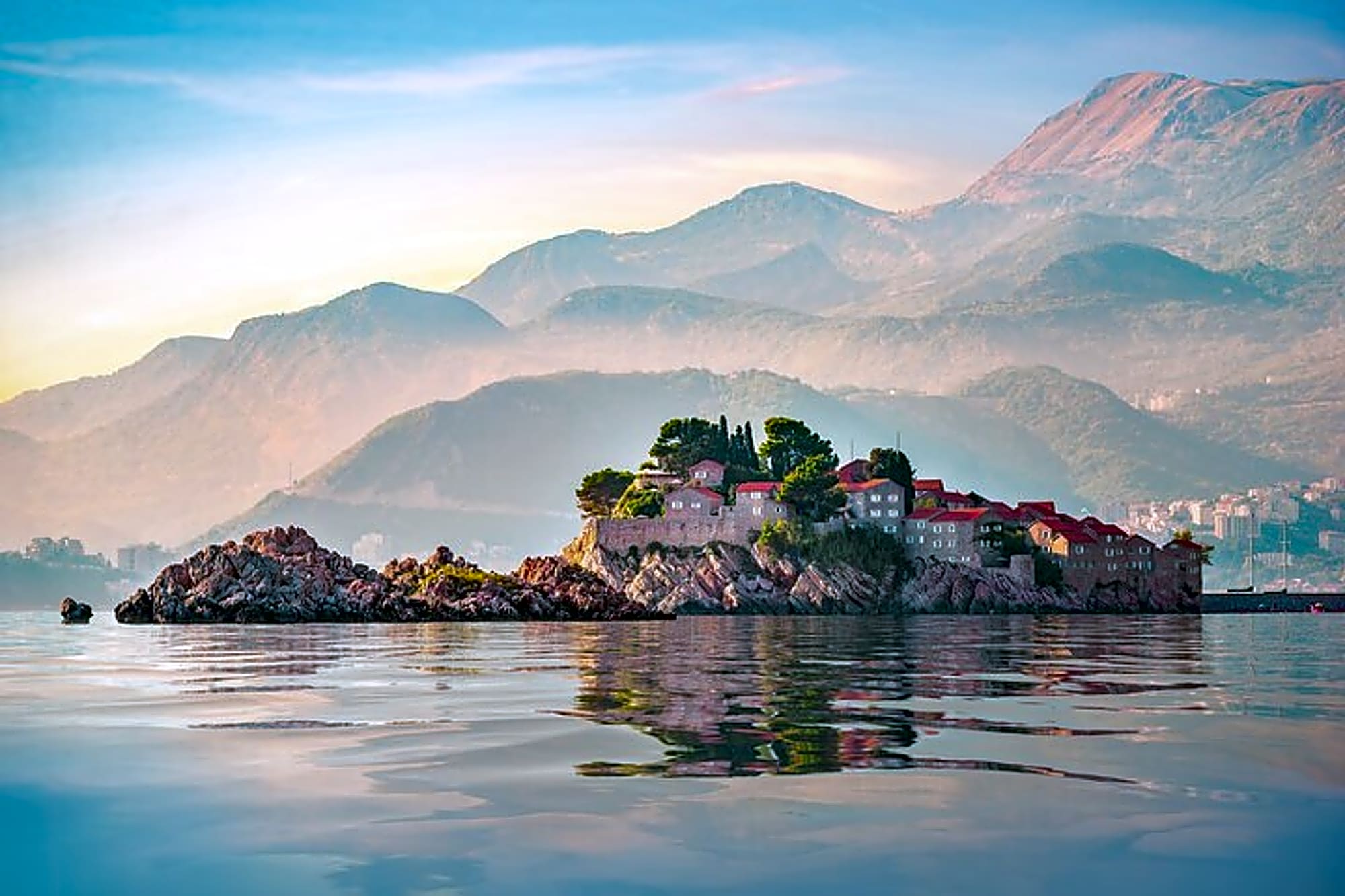 Montenegro Coastline Sightseeing and Historical Tour - Image 1