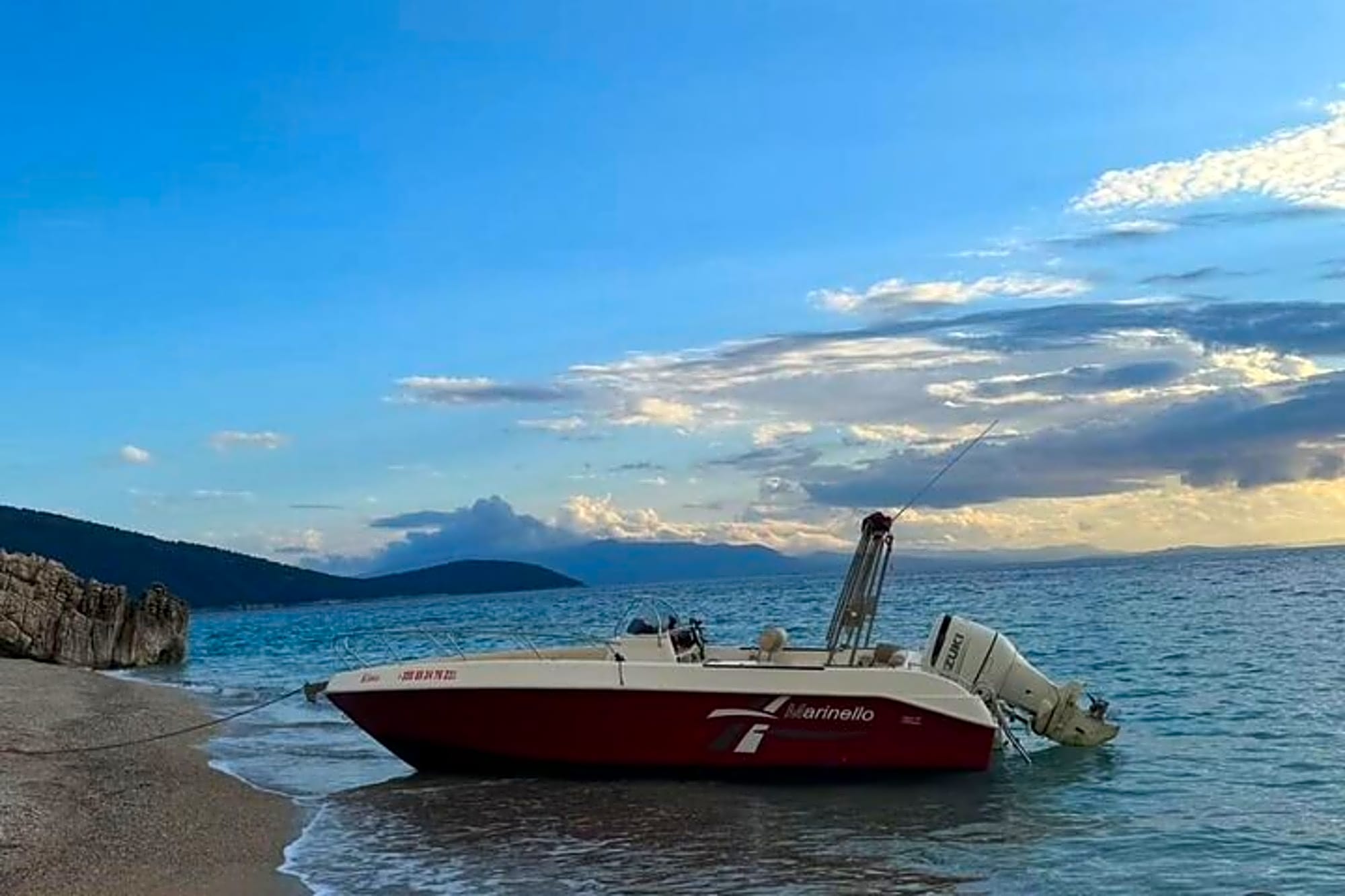 Albania Coastline Boat Tour With Bays and Sea Caves - Image 1