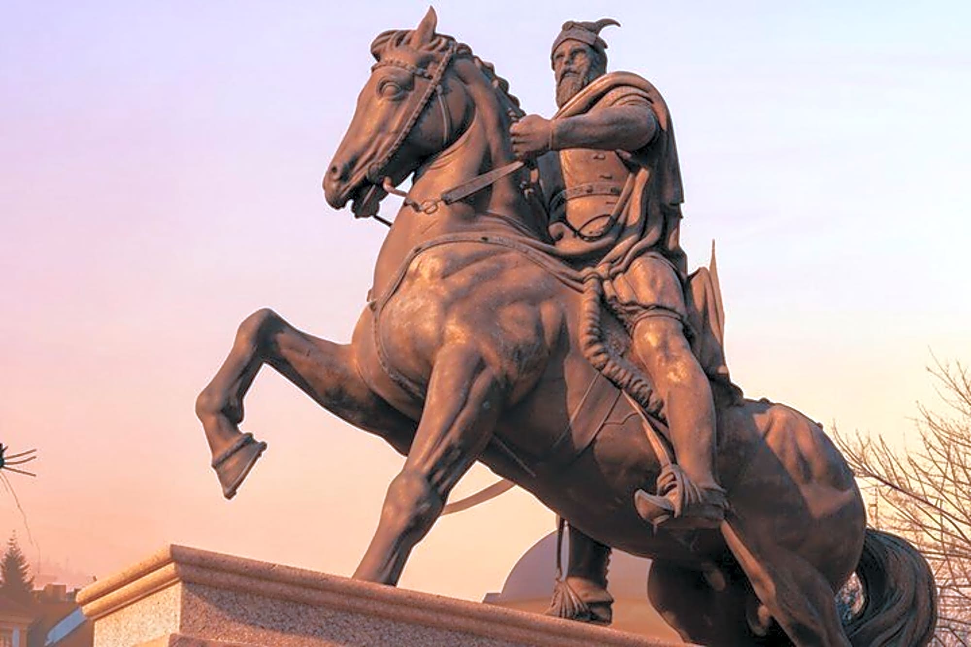 Prishtina Walking Tour of History Landmarks and Life - Image 1