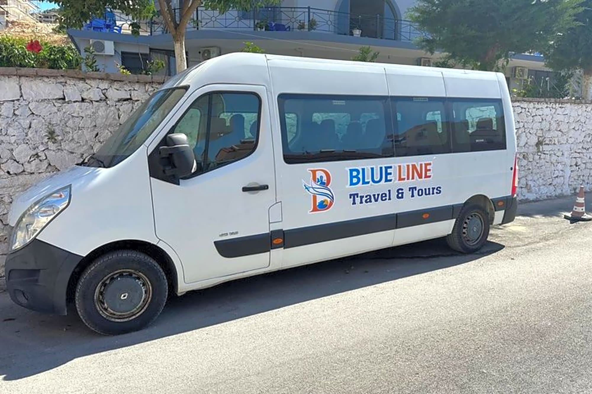 Saranda & Ksamil ↔ Tirana Airport Transfer - Image 1