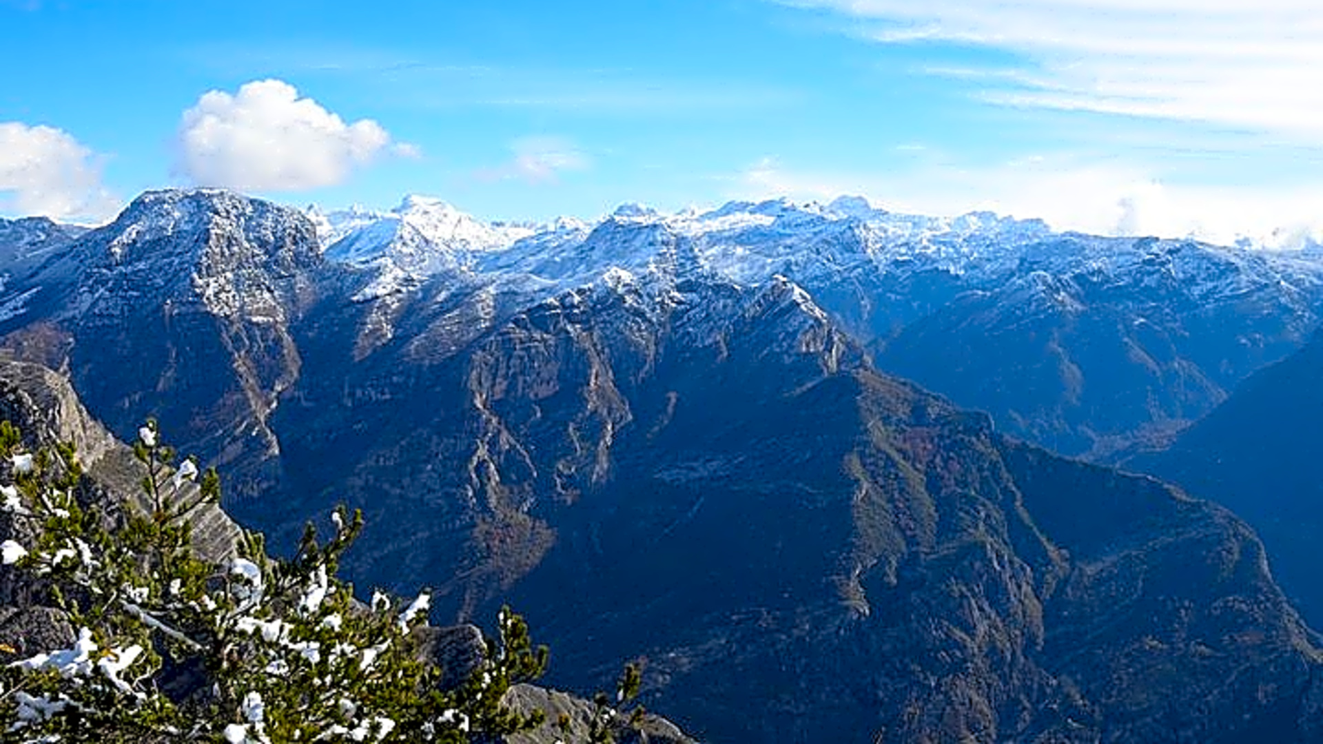 Hum Orahovski and Grlo Sokolovo Hiking Tour - Montenegro