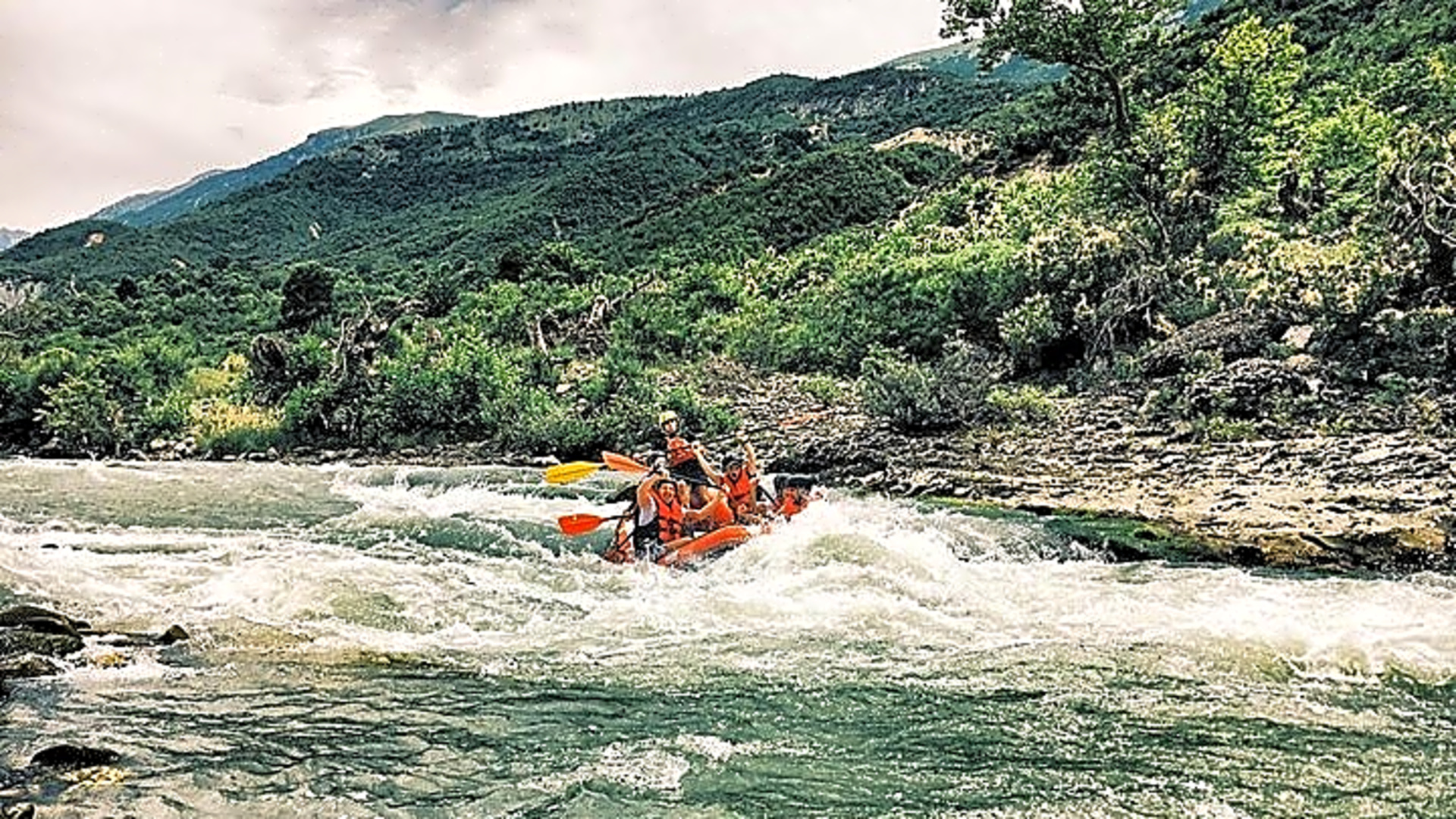 Rafting Vjosa and Benja Hot Springs from Gjirokaster - Albania