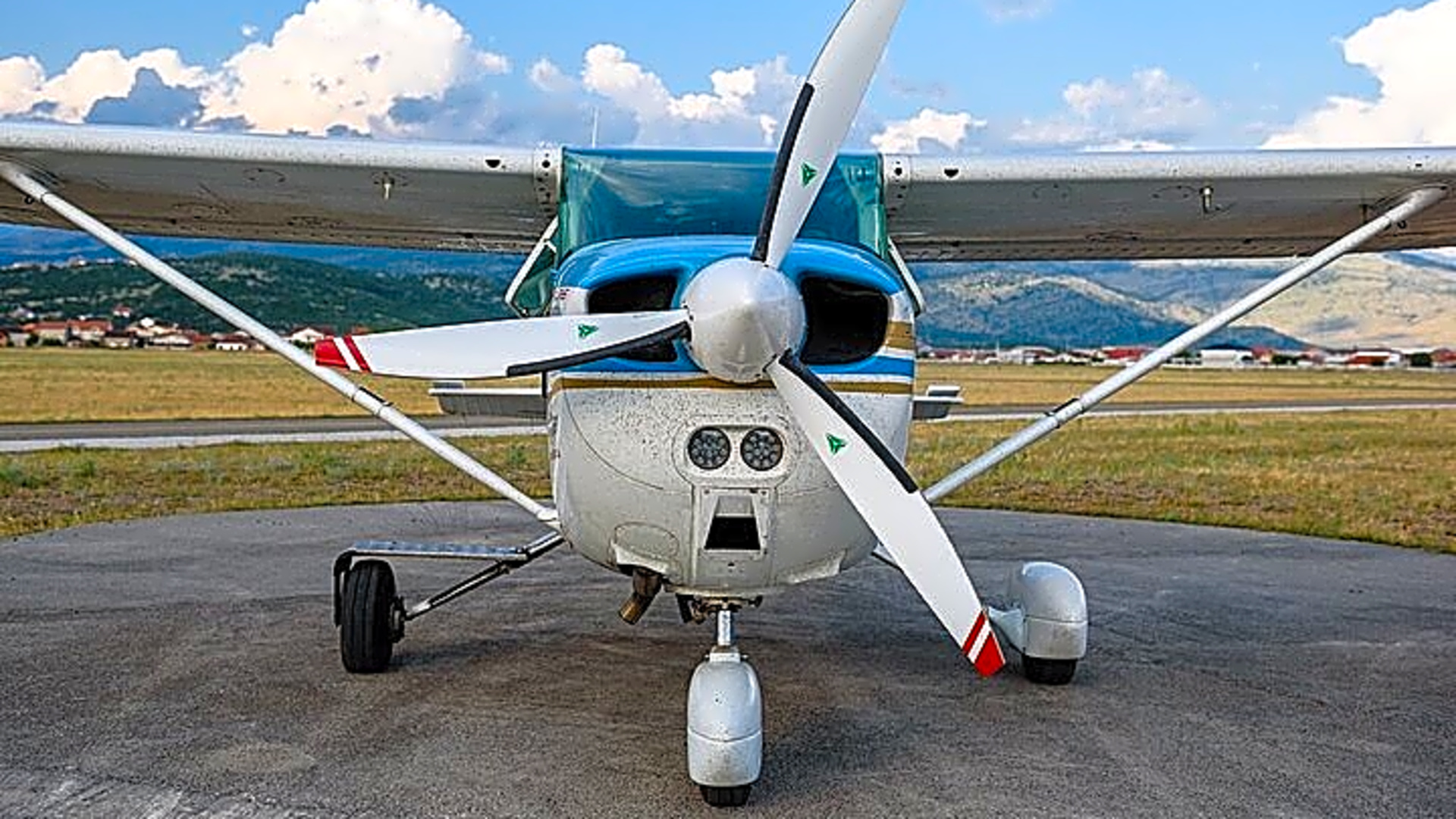 Montenegro Cessna Scenic Flight Experience: Budva Riviera & Lake - Montenegro