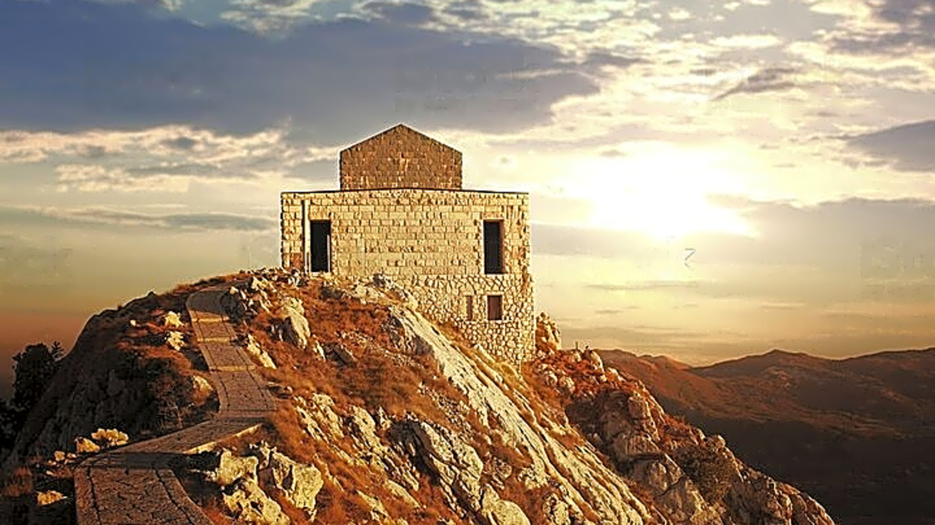 Private Tour in Cetinje and Lovcen National Park - Montenegro